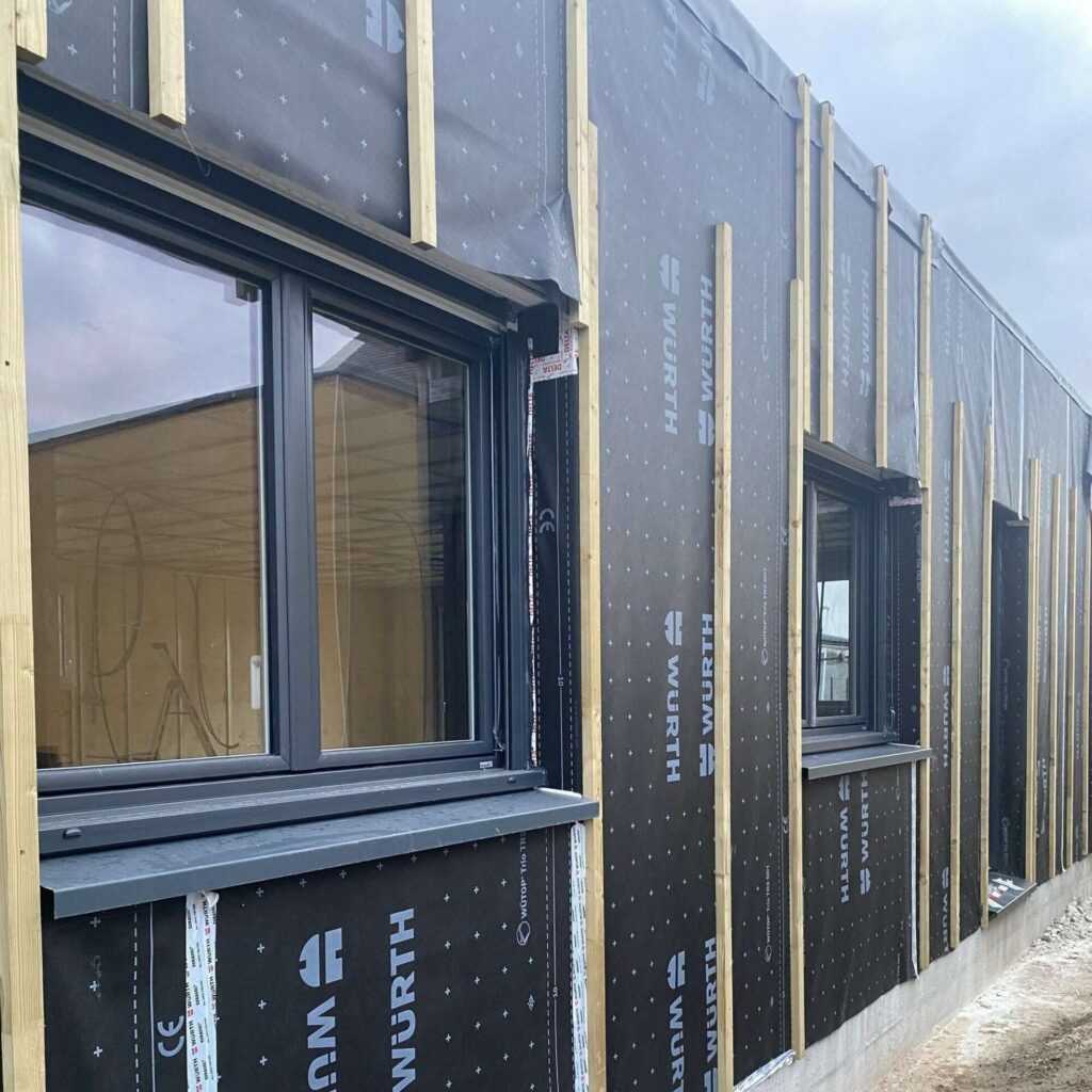 Menuiseries réalisées par SAS Pondaven, Menuisier Charpentier à Milizac dans le Finistère.